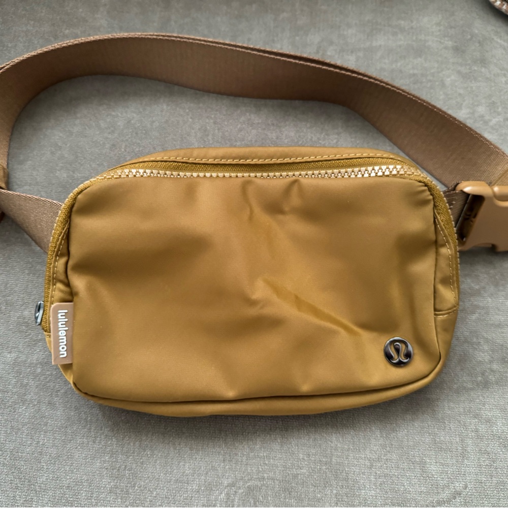 Lululemon 1L Belt Bag- Camel